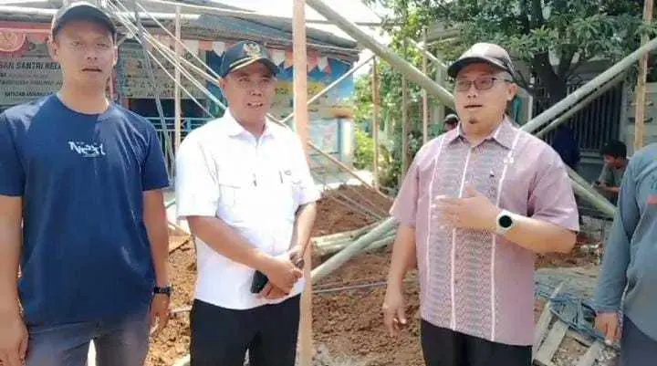 Sarana Air Bersih di Perum Alam Segar Desa Cicadas, Program Aspirasi Achmad Fahtoni.