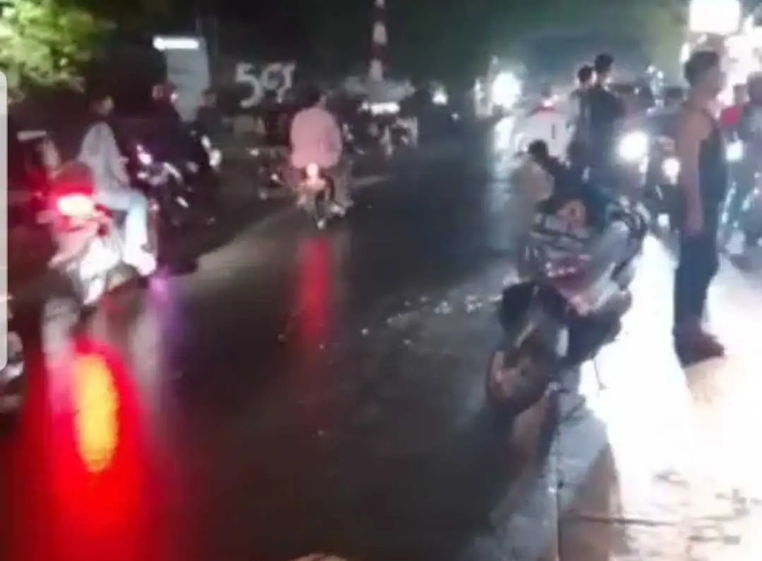 Merenggut Nyawa Akibat Minimnya Penerangan di Jalan Mercedes Benz.