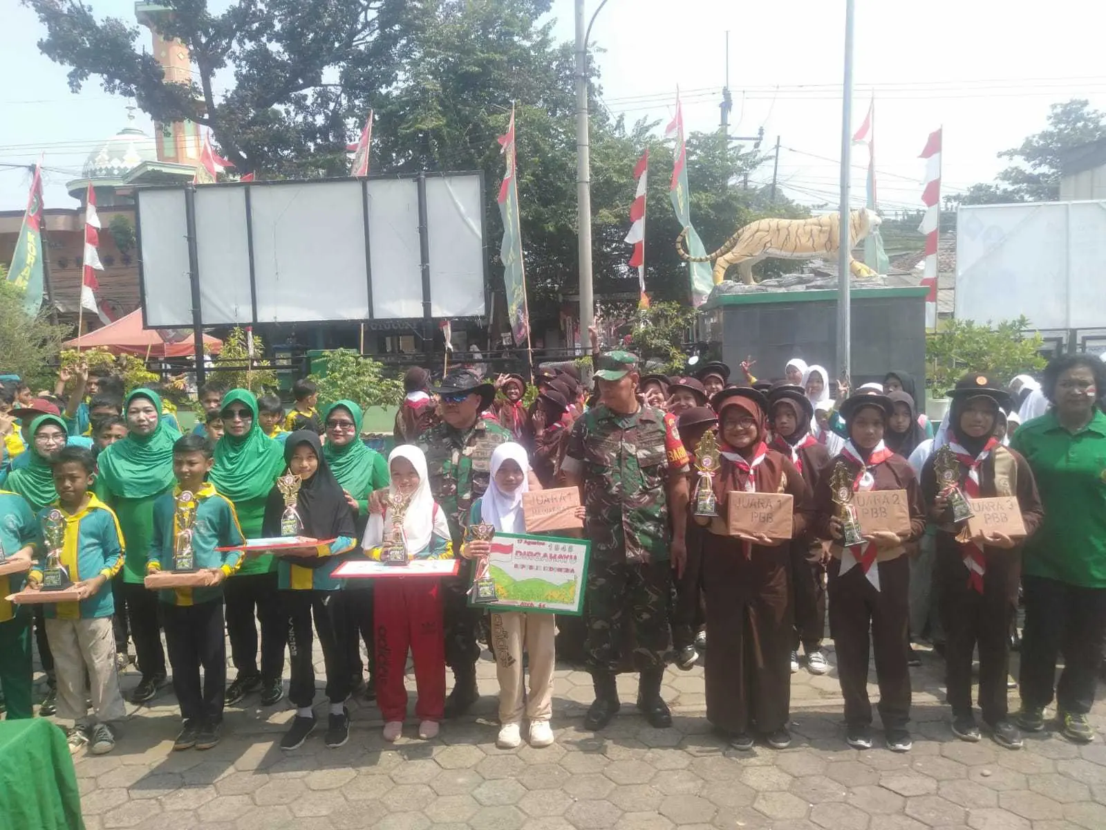 Sambut HUT RI 78 Tahun, Koramil 0621-05 Gunung Putri gelar perlombaan dengan jiwa patriotisme dilandasi semangat kebangsaan.