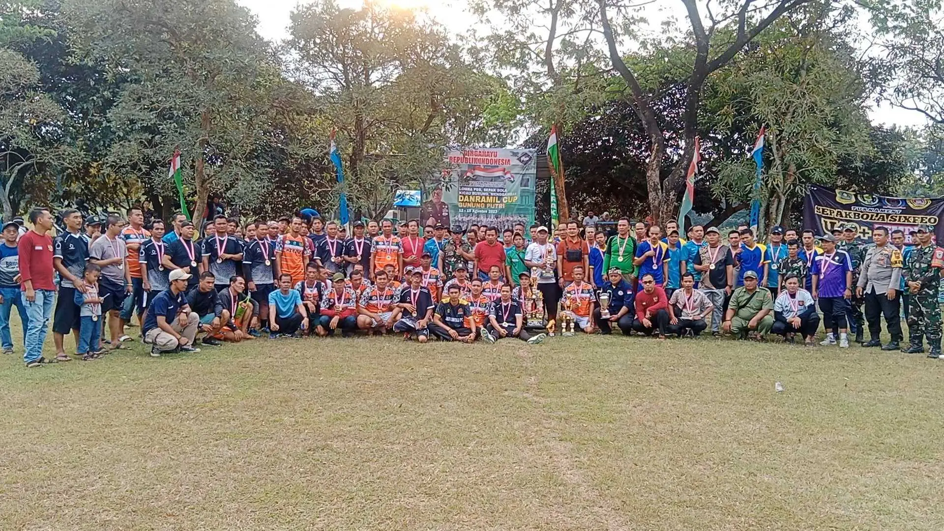 Sinergitas Pemdes Nagrak dan Koramil 0621-05 Gunung Putri, Gelar Tournamen sepak bola dalam rangka menyambut HUT RI 78.