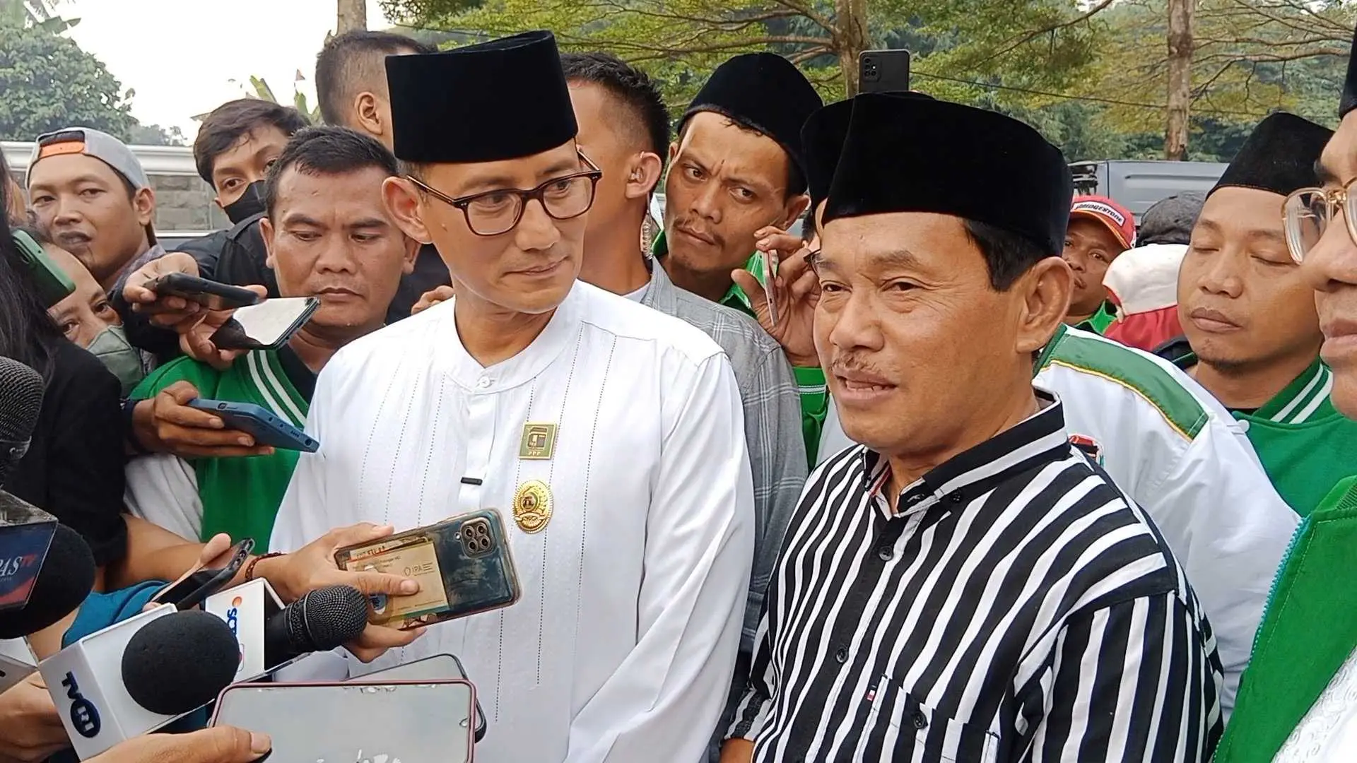 Ganjar dan Sandiaga Uno bersilaturhmi di Kediaman Rachmat Yasin