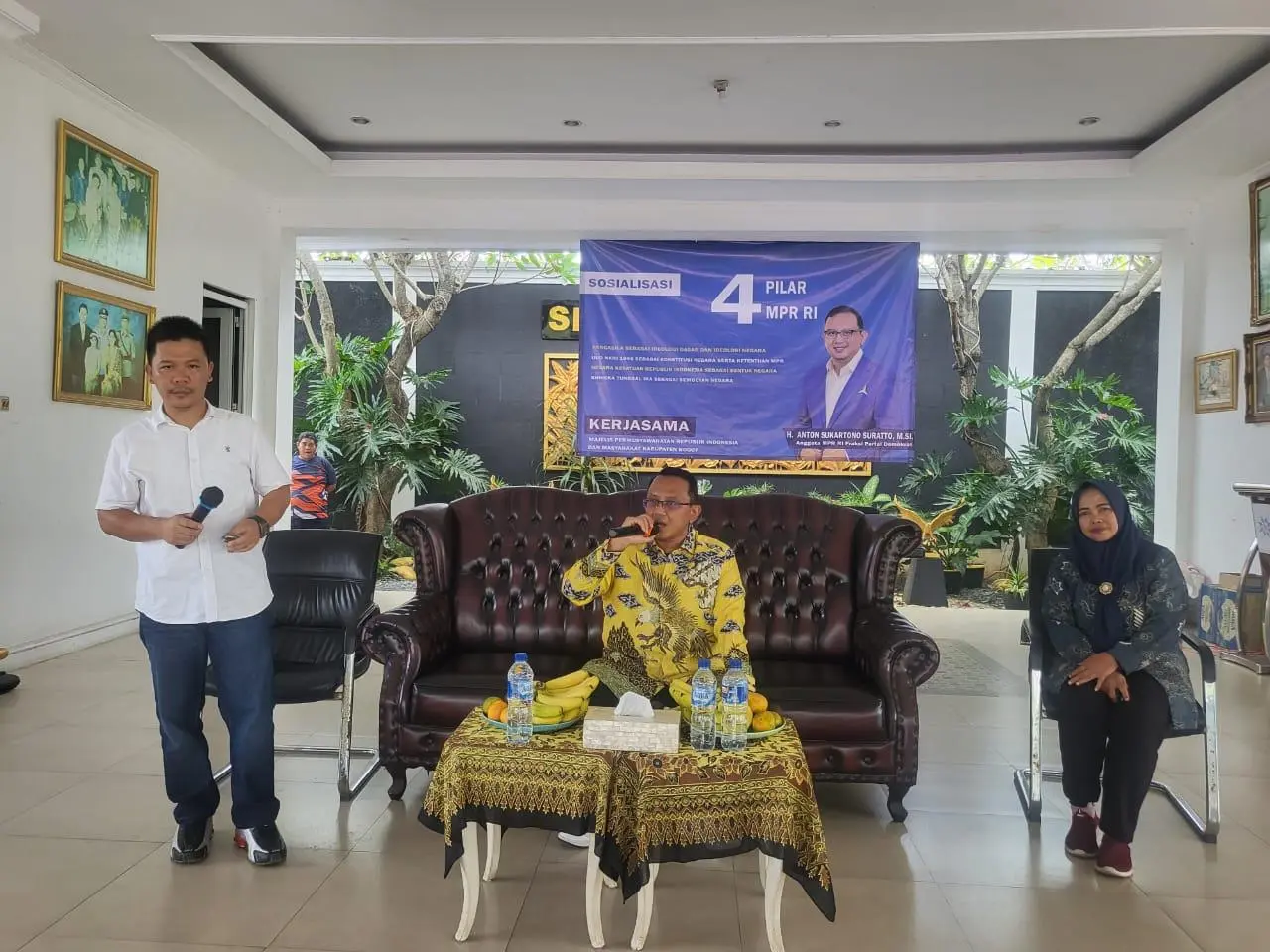 Anggota MPR RI Anton Sukartono Suratto Sosialisasikan Empat Pilar Kebangsaan di Gunung Putri Bogor