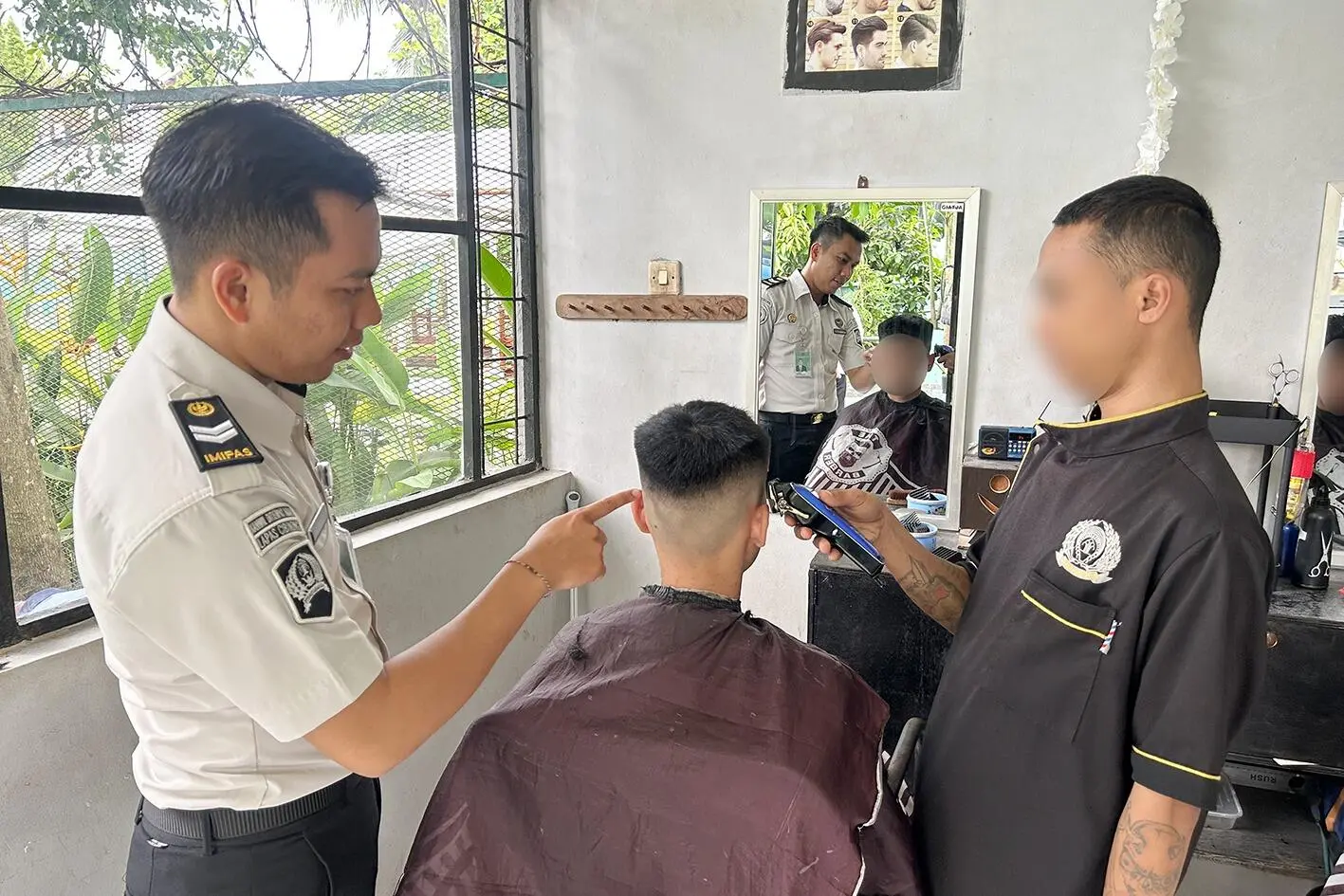 Lapas Cibinong Bekali Warga Binaan Lewat Program Barbershop Mandiri