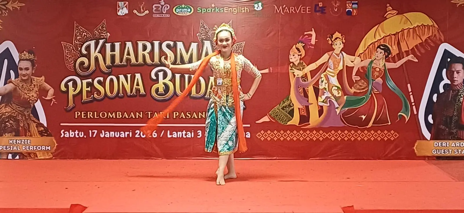 Jaipongan Serbu Mal Modern, Ratusan Mata Terpukau, Deri Al-Badri Turun Gunung di Bogor