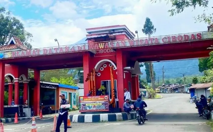 Pemkab Cianjur Tiadakan Sementara Retribusi Wisata Cibodas, Tunggu Perbup Baru