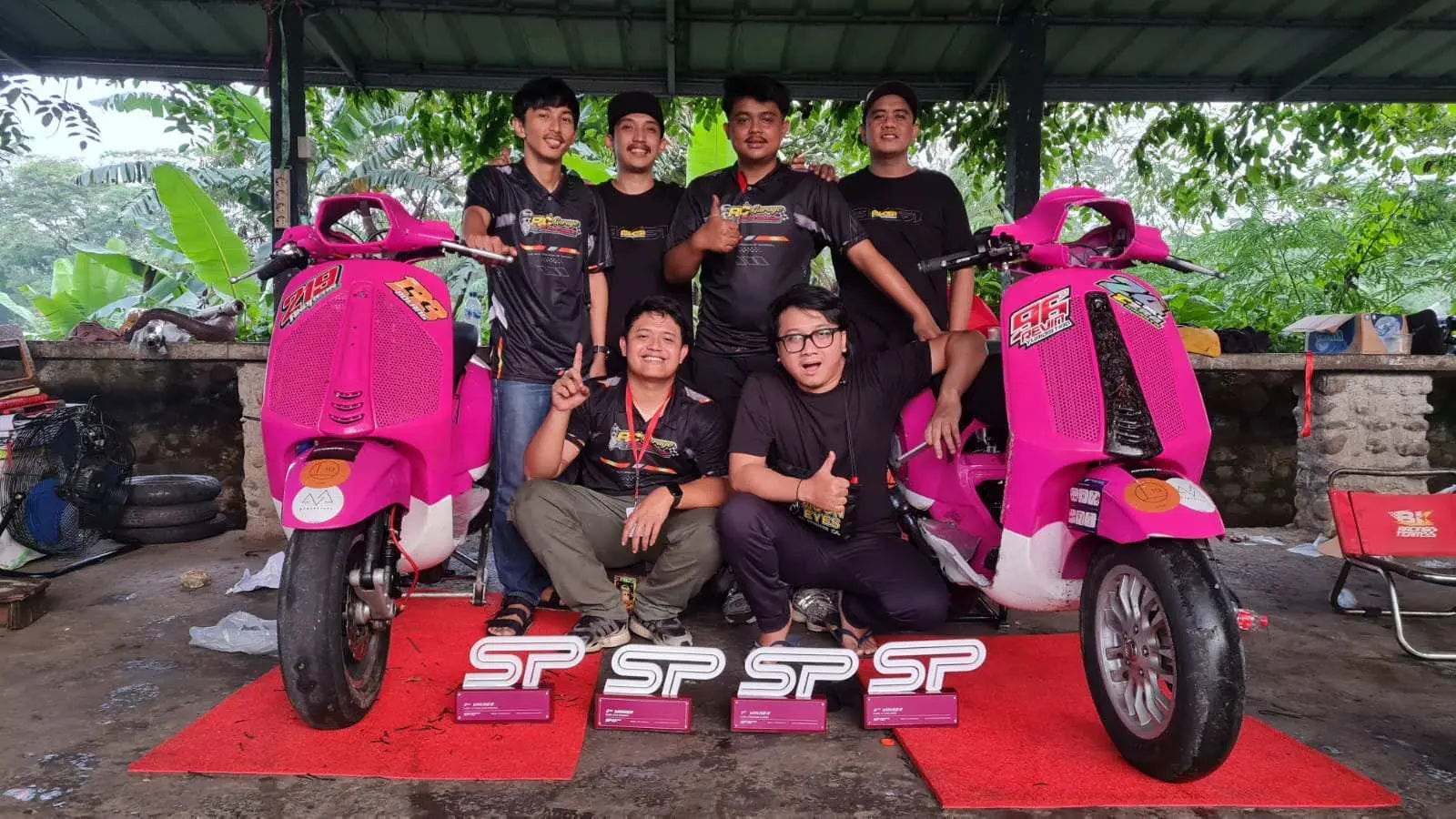 Tim Mamang Vape Dagang Vespa JKT RC Garage Dan Anak Soleh Suka Racing Sabet Banyak Trofi di Scooter Prix Round 4 Akhir 2024
