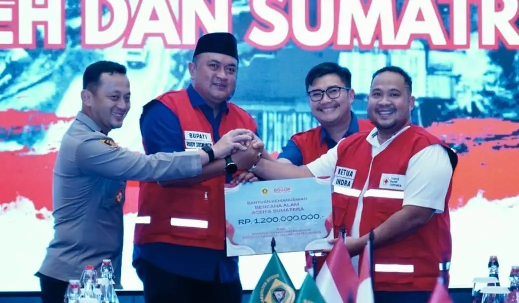 Bupati Bogor Serahkan Bantuan Kemanusiaan Rp1,2 Miliar untuk Korban Bencana di Aceh dan Sumatera